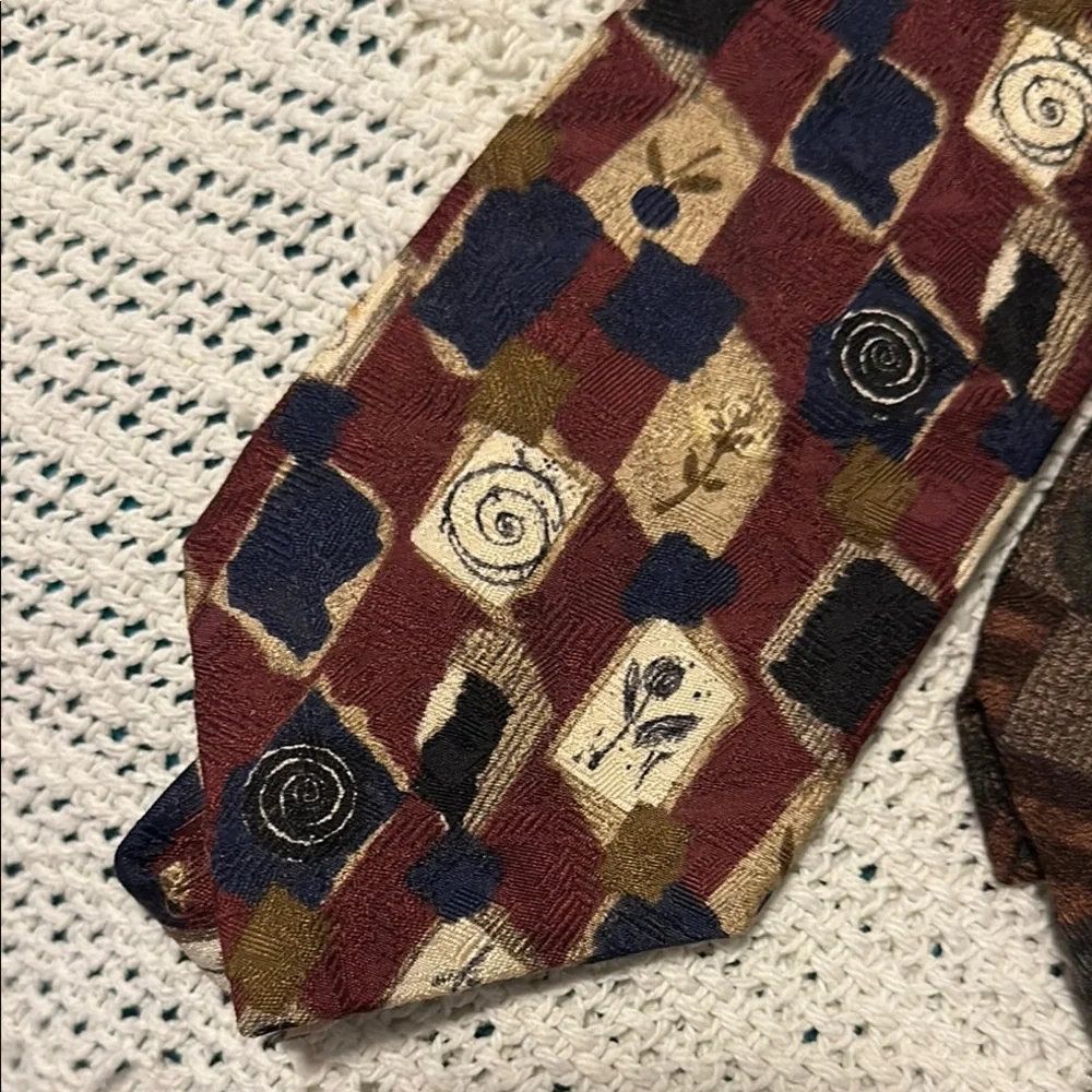 Bundle of 4 Vintage 90’s Floral Silk Neckties - Picture 3 of 11